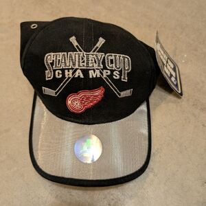 NWT Deadstock STARTER Stanley Cup Champs 1998 Redwings